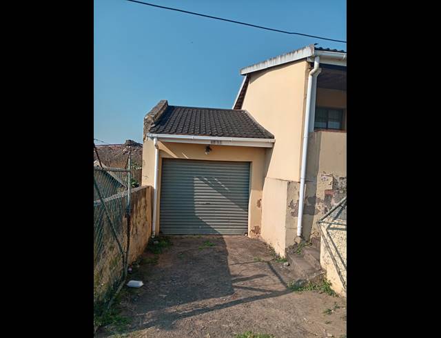 4 BEDROOM HOUSE FOR SALE IN UMLAZI H